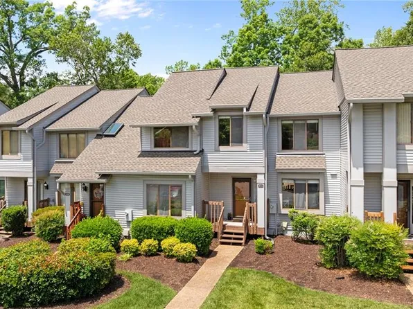 226 Misty Pointe Ln, Newport News, VA 23603