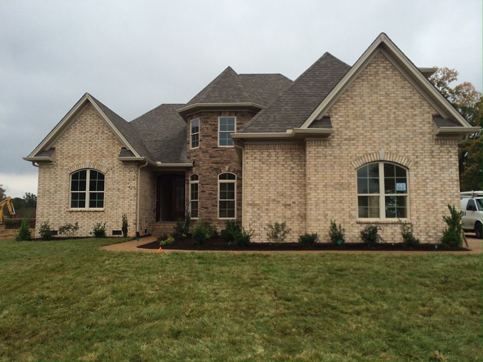 1st image of 111 Kingston Ct