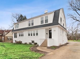 8629 Rockefeller Ave, Brookfield, IL 60513