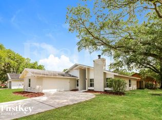 1410 Oakwood Ln, Plant City, FL 33563