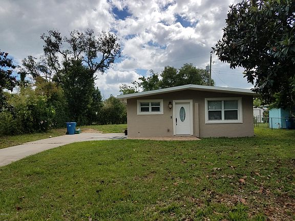 2nd image of 1732 Montgomery Dr