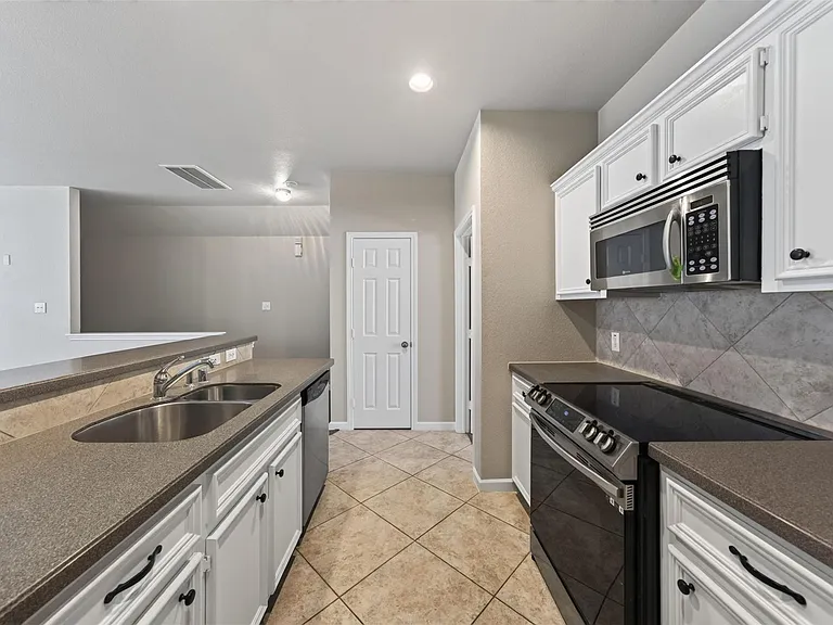 1317 Paige St — Photo 20
