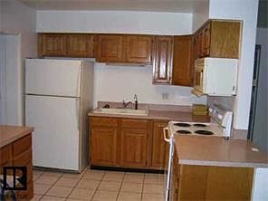 2nd image of 2408 Santa Cruz Ave