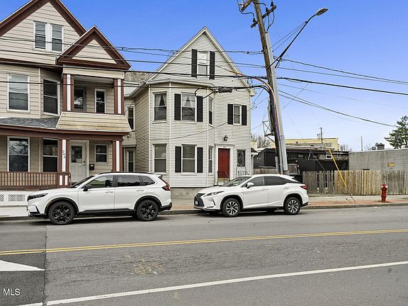 3rd image of 290 Morton Avenue