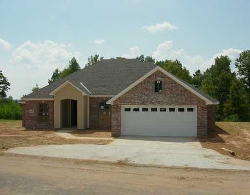 1st image of 232 Country Club Dr