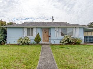 1075 Michigan Ave, Coos Bay, OR 97420