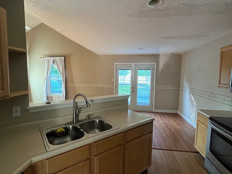 5950 Redcliff North Ln #5950 — Photo 12