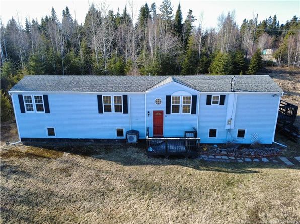 82 Kelly St, Hampton, NB E5N 7J6