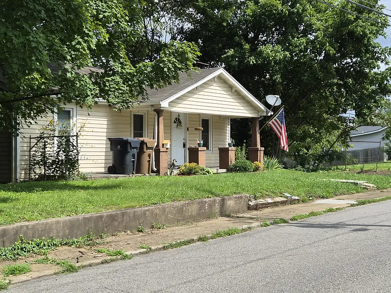 2612 Scottish Pike — Photo 34