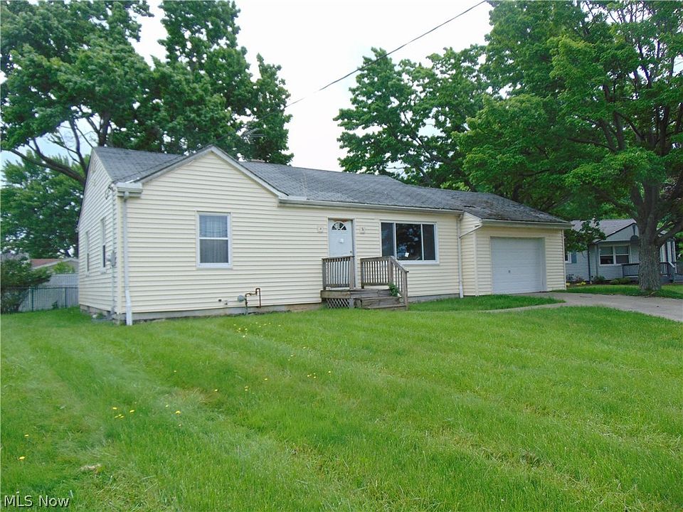 1st image of 675 E 305th St