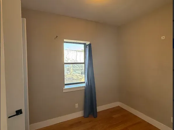 11-09 36th Avenue image 7 of 17