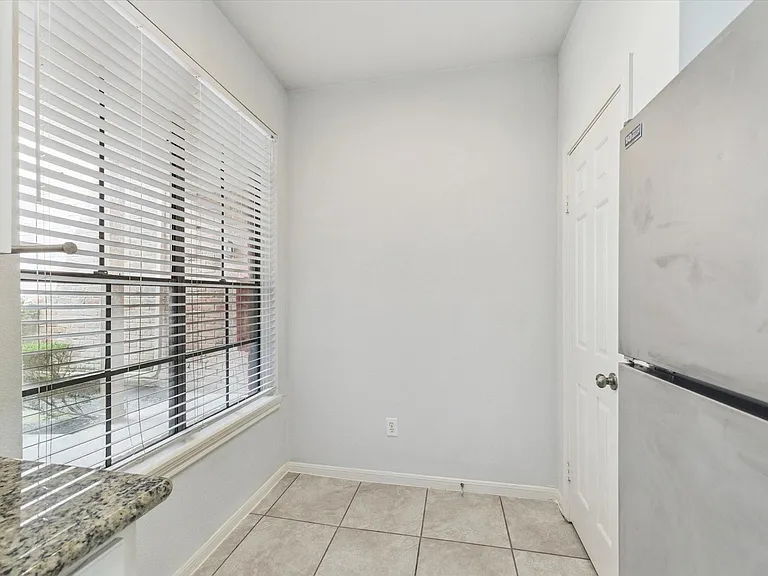 2255 Braeswood Park Dr #137 — Photo 11