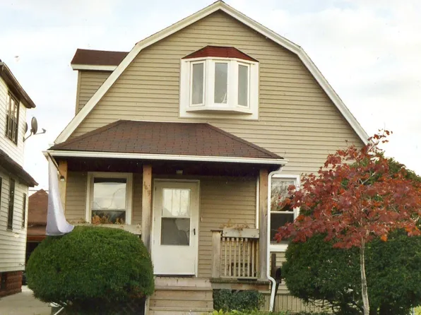 3016 Goodson St, Hamtramck, MI 48212