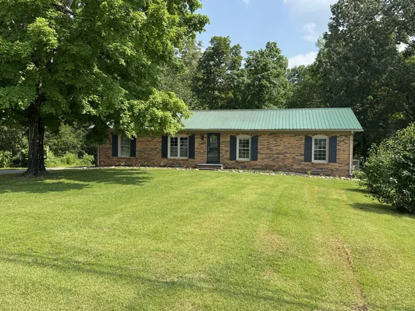 308 Leader Dr, New Johnsonville, TN 37134