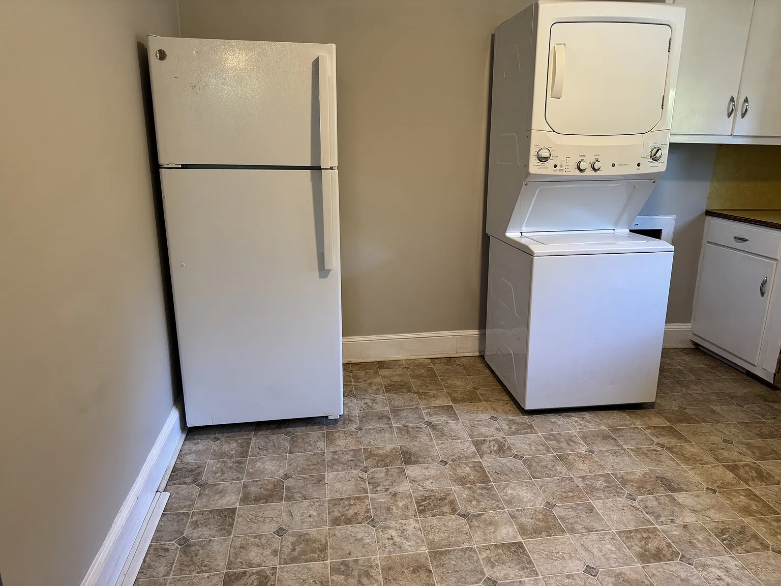 522 Pine Ave - PA522 — Photo 3