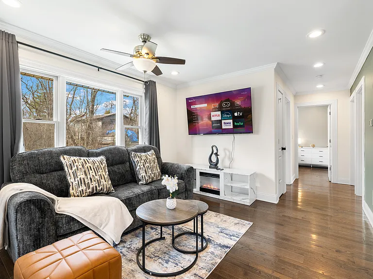 8614 Lakeview Ave — Photo 33