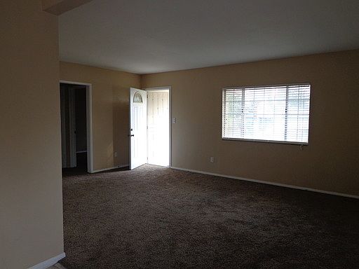 2nd image of 1282 E 35th St