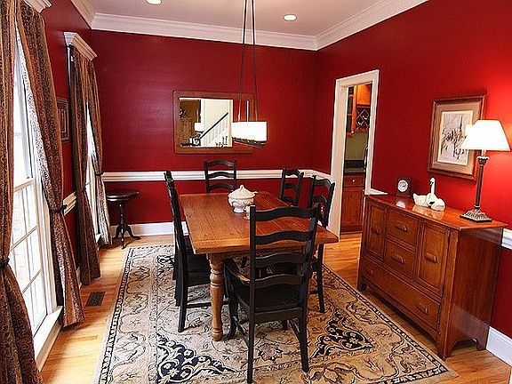 Formal dining room