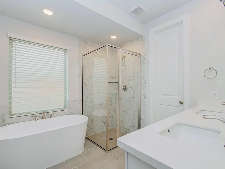 14910 Mossycup Spur Way — Photo 23