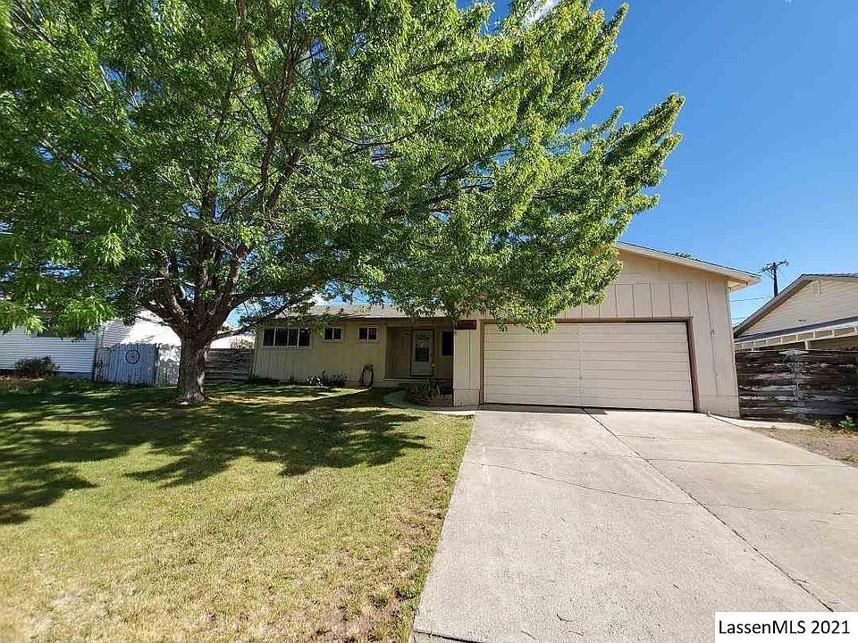 1st image of 575 Lakewood Way