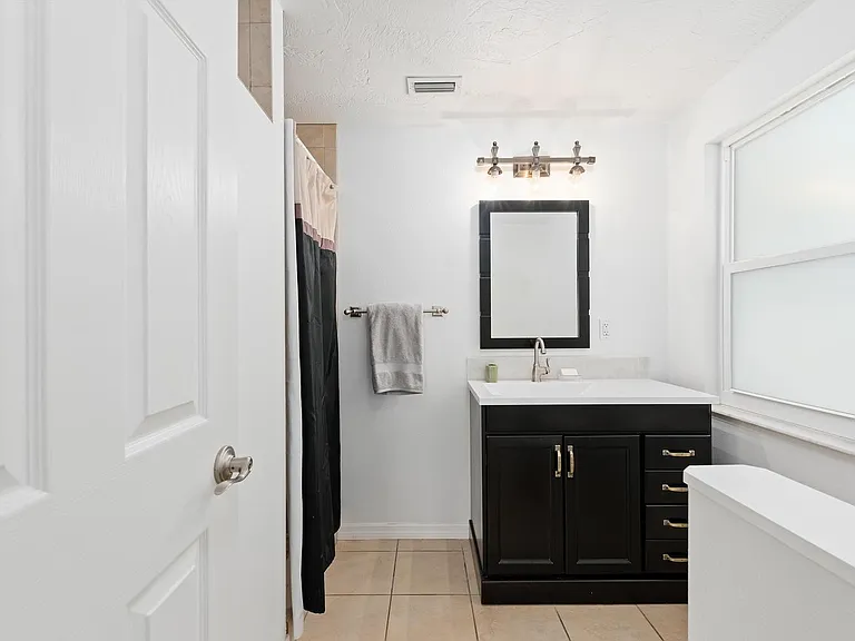 606 Key Royale Dr — Photo 19