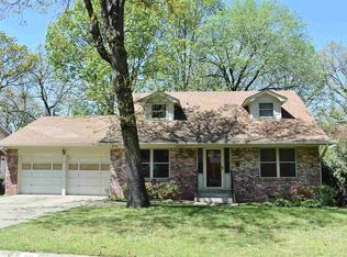 58 Warwick Rd, Little Rock, AR 72205