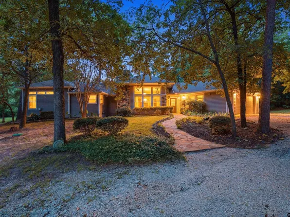 565 W Eldorado Dr, Scroggins, TX 75480