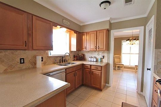 4th image of 1245 Stacewood Dr