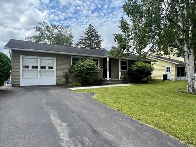 206 Wembridge Dr, East Syracuse, NY, 13057