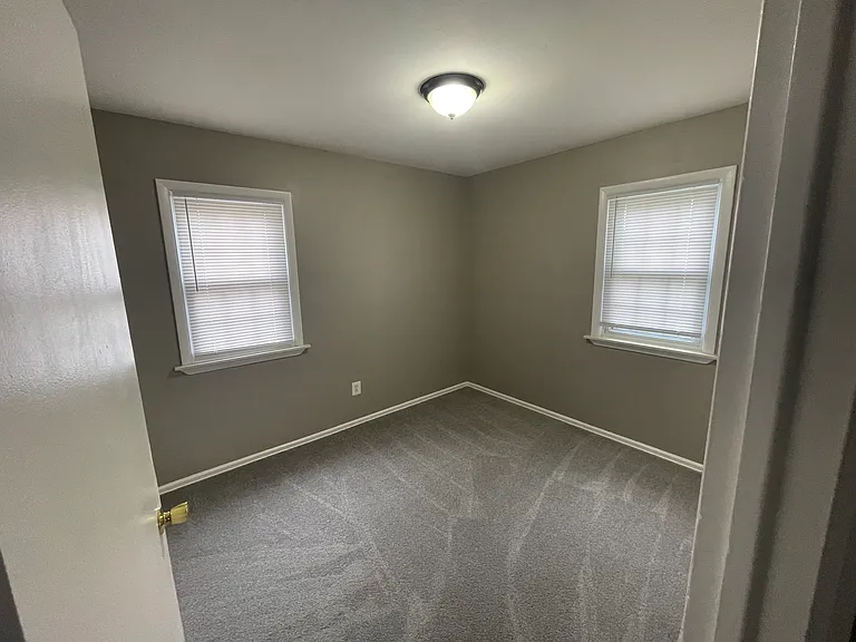 26844 La Salle St — Photo 10