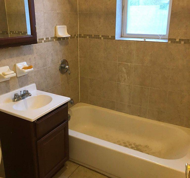 2nd image of 77 McAdoo Ave APT 1