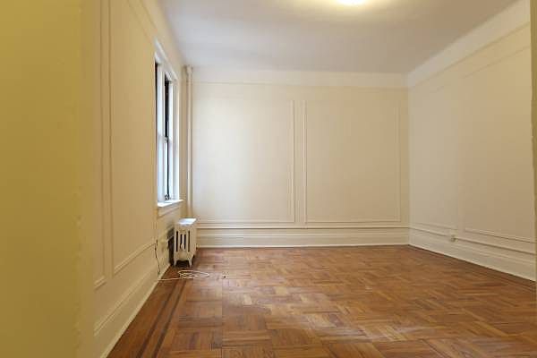 2nd image of 501 W 184th St APT 5D