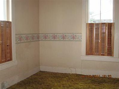 5th image of 131 W Main St
