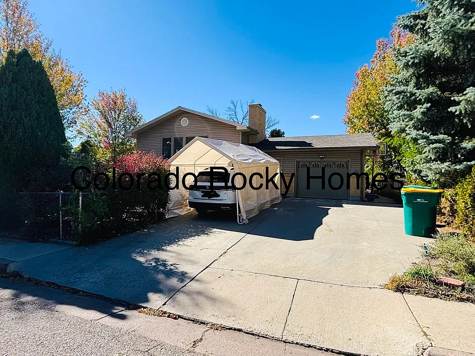 7180 Stowe Cir