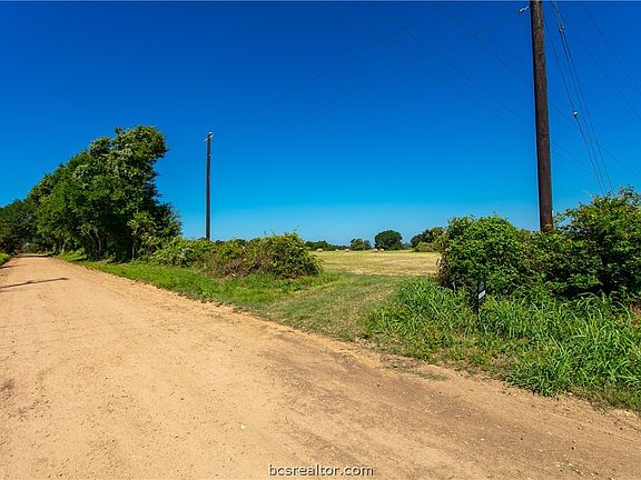 4th image of 1014 County Road 109