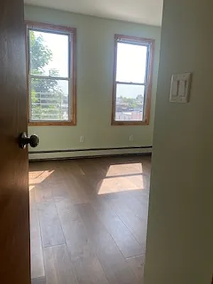 Rented by Capri Jet Realty Corp | media 9