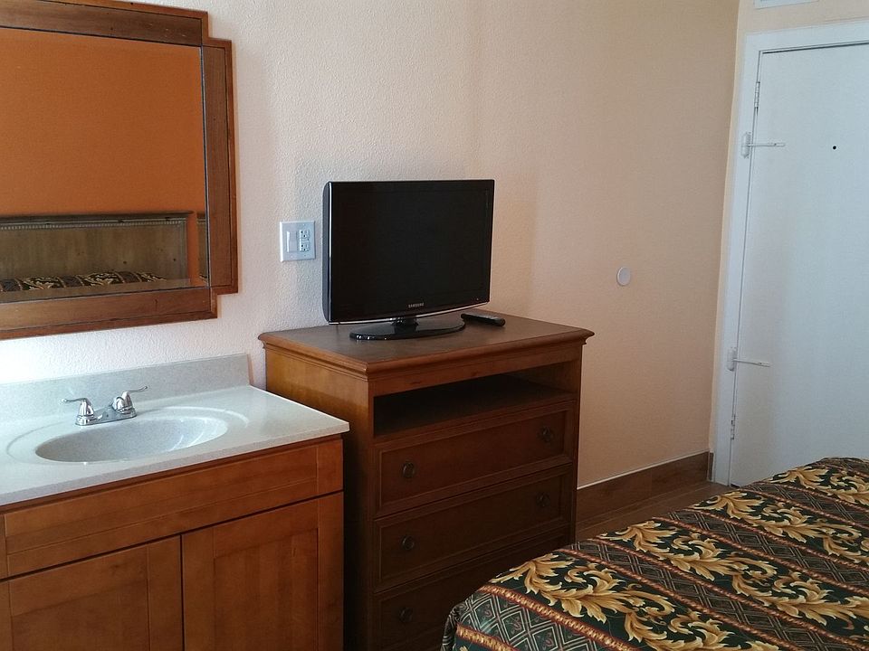 1st image of 2766 Mission St #216