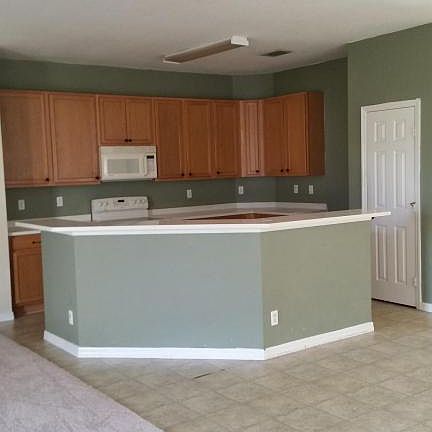 5th image of 394 SW Kestor Dr
