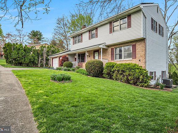 3rd image of 336 Indian Creek Dr