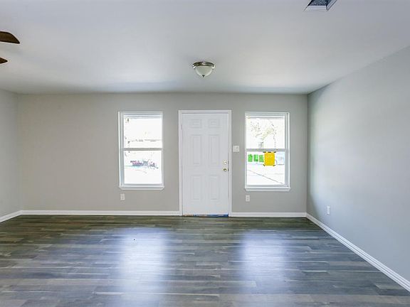 2nd image of 5126 Myrtlewood St