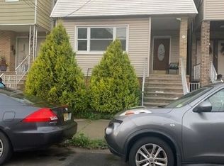 122 W 15th St #1, Bayonne, NJ 07002