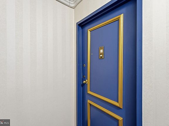 4th image of 4201 Cathedral Ave NW APT 905E