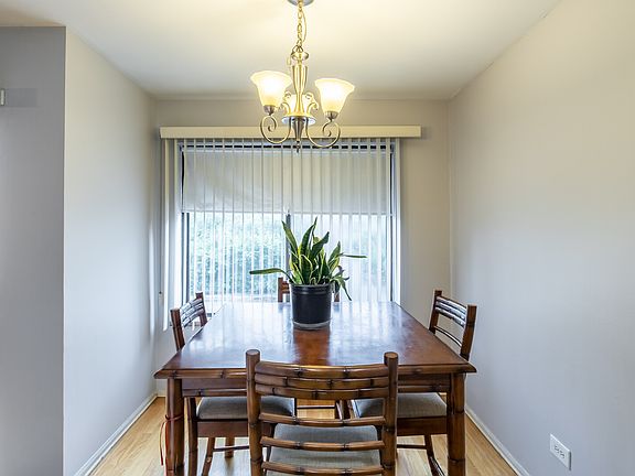 4th image of 5130 N Albany Ave APT 203
