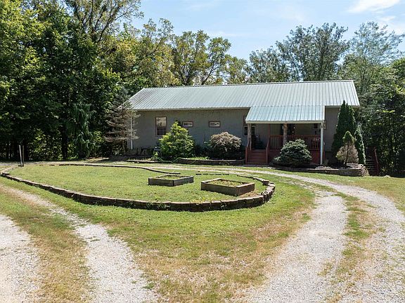3rd image of 462 County Road 328