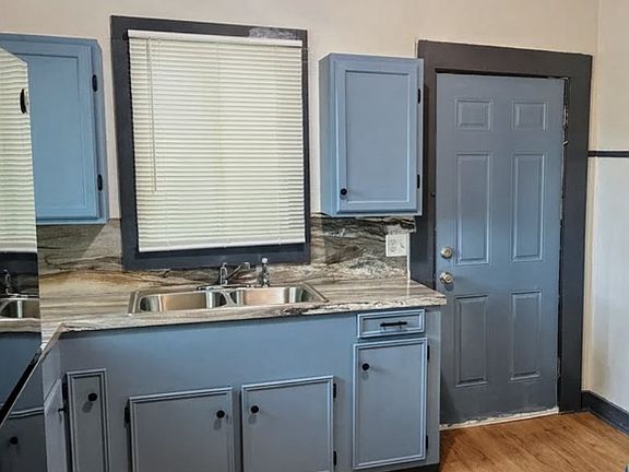 4th image of 209 Hoskins Ave