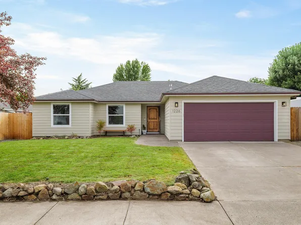 1226 Marilee St, Central Pt, OR 97502