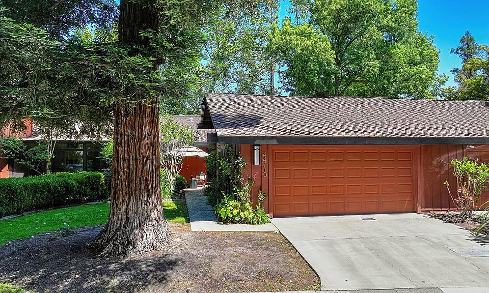 1st image of 44710 Garden Ct