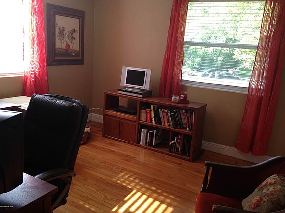 5th image of 1726 N 6TH Avenue