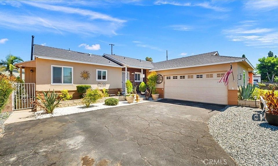 1st image of 2129 Arroyo Dr