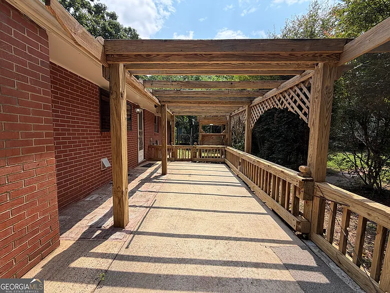 1054 College Station Rd — Photo 13